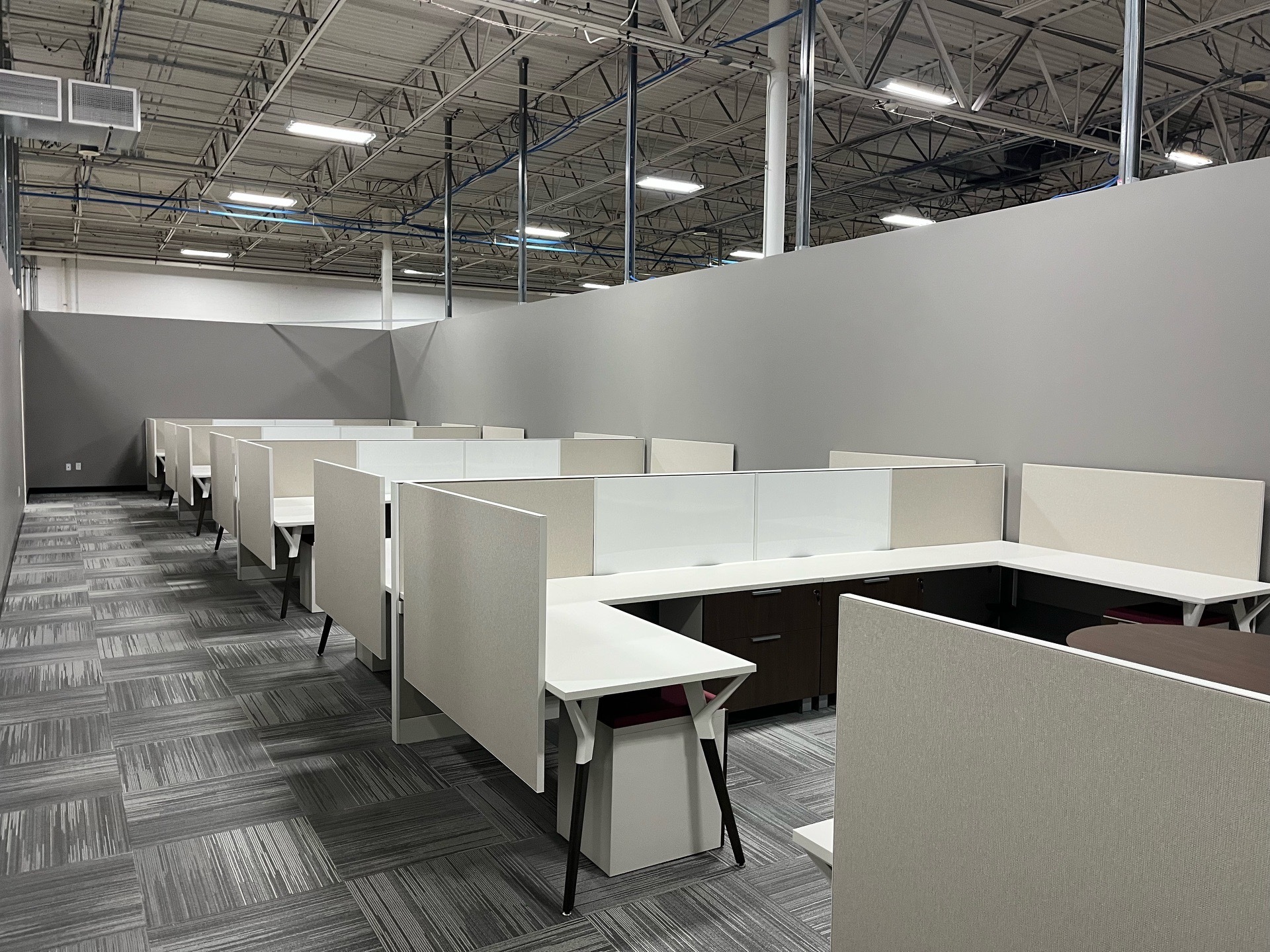 Teknion workstation installation
