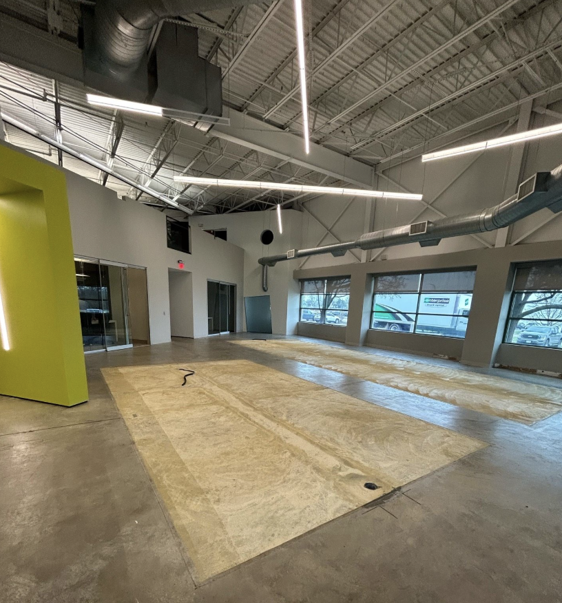 Empty commercial space after an office decommissioning project